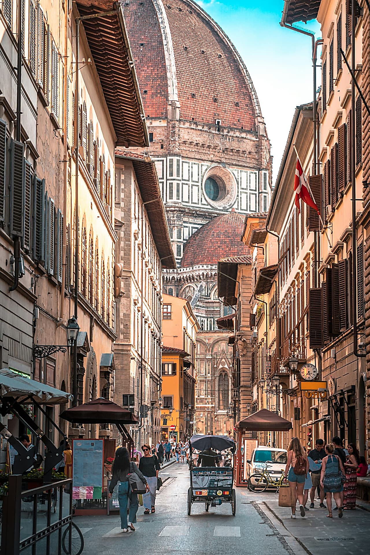 Florence street leading to the Duomo
